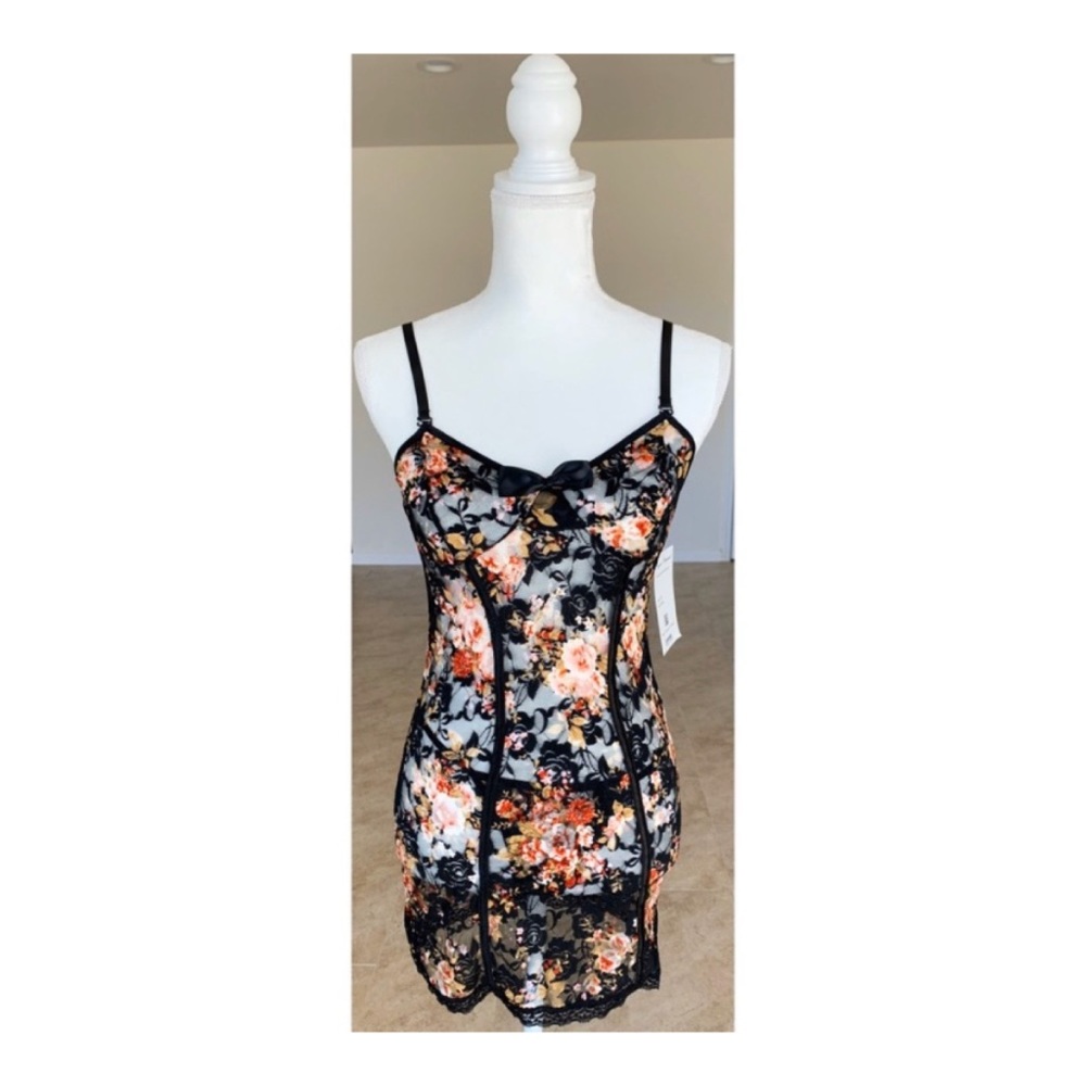 Elegant Moments Lingerie